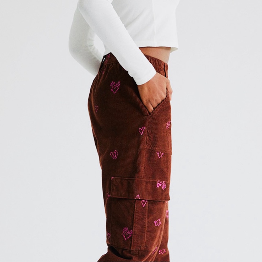 Brown Corduroy Pants with Pink Heart Embroidery - Picture 9 of 10